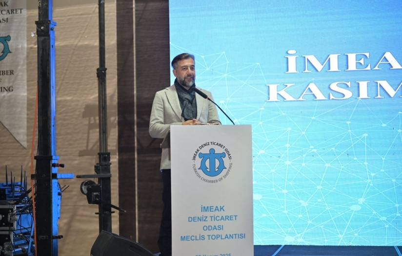 28-29 Kasım 2025 tarihlerinde gerçekleşen IMEAK Deniz ticaret Odası Meclis ve Meslek Komiteleri toplantısına Başkan Yardımcımız Dr. Kaptan Ali Burçin EKE katılım göstermiş ve Denizciler için Yıpranma Payı hakkının geri verilmesi, vize sorunlarının giderilmesi bakımından yardımcı olacak yeşil pasapor